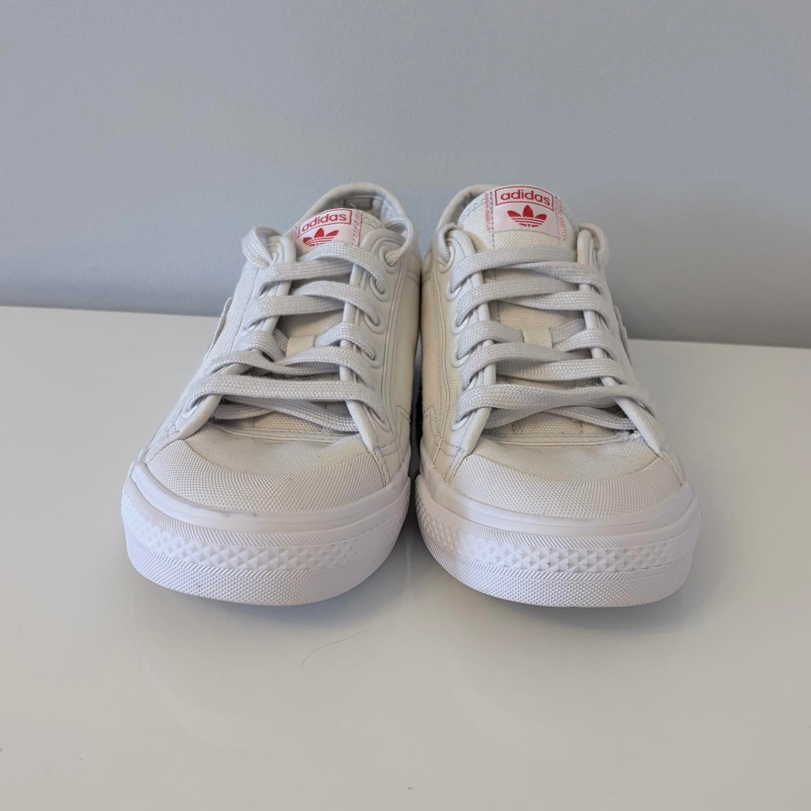 Adidas Originals Nizza Women’s UK 6 White Red Heart Canvas Trainers H02542