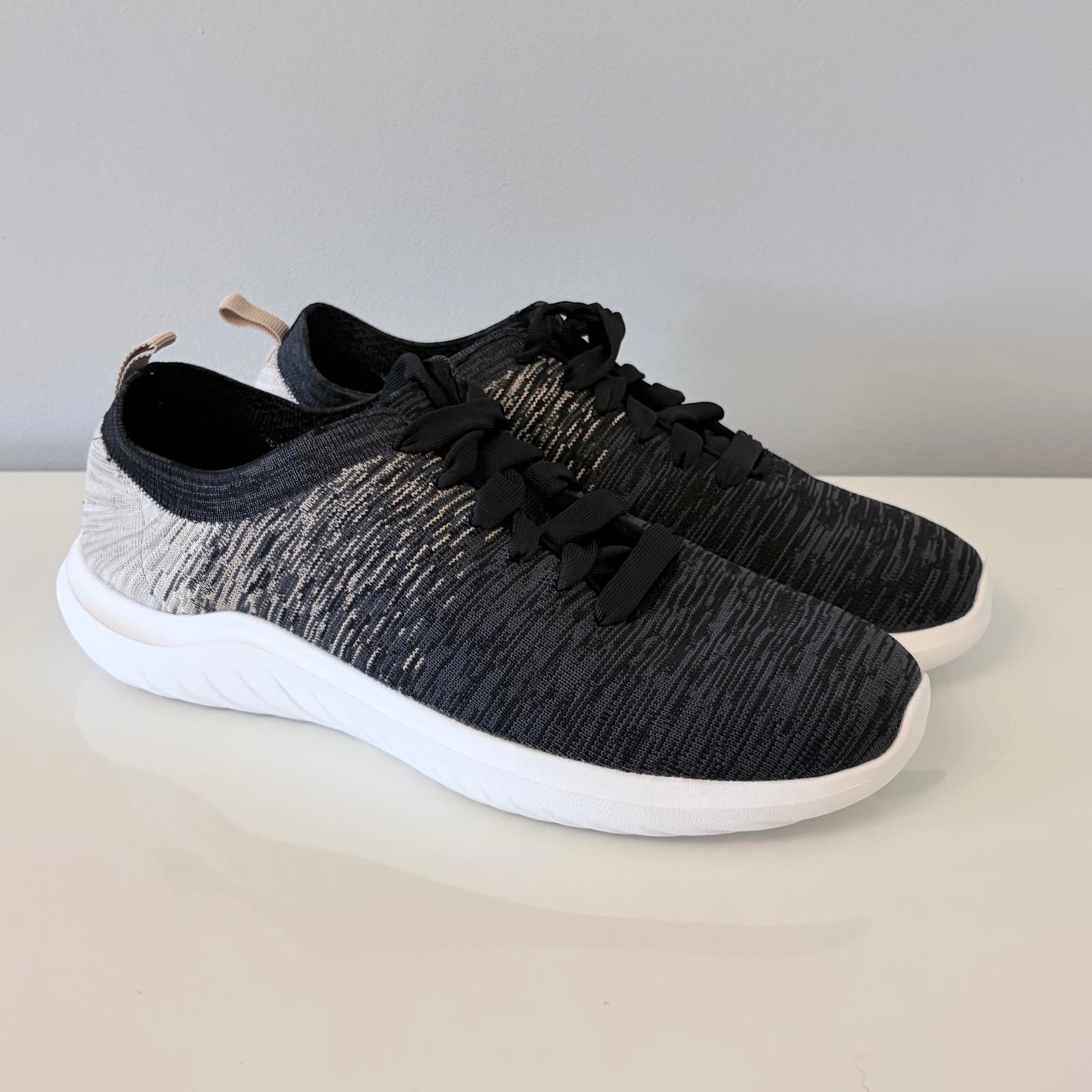 Clarks Cloudsteppers Nova Glint UK 7 Black Beige White Comfort Trainers